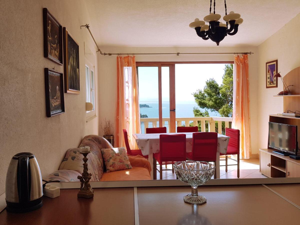 Villa Брела Экстерьер фото